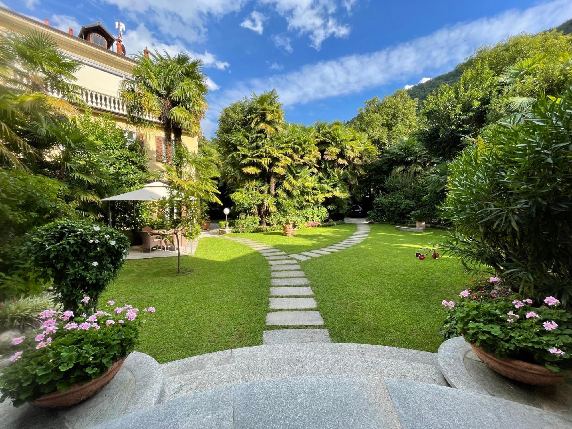 Villa Palmira Kinderfreies Hotel Канобио Екстериор снимка