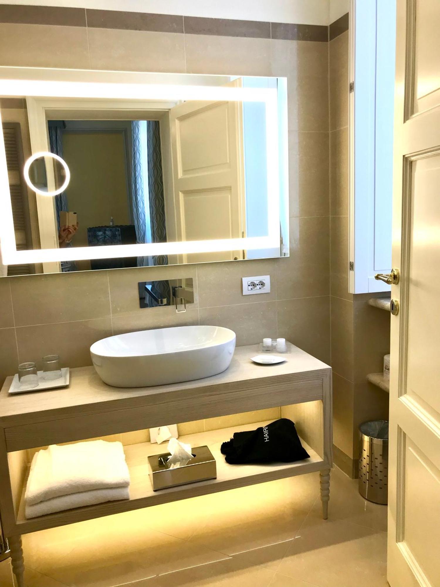 Villa Palmira Kinderfreies Hotel Канобио Екстериор снимка