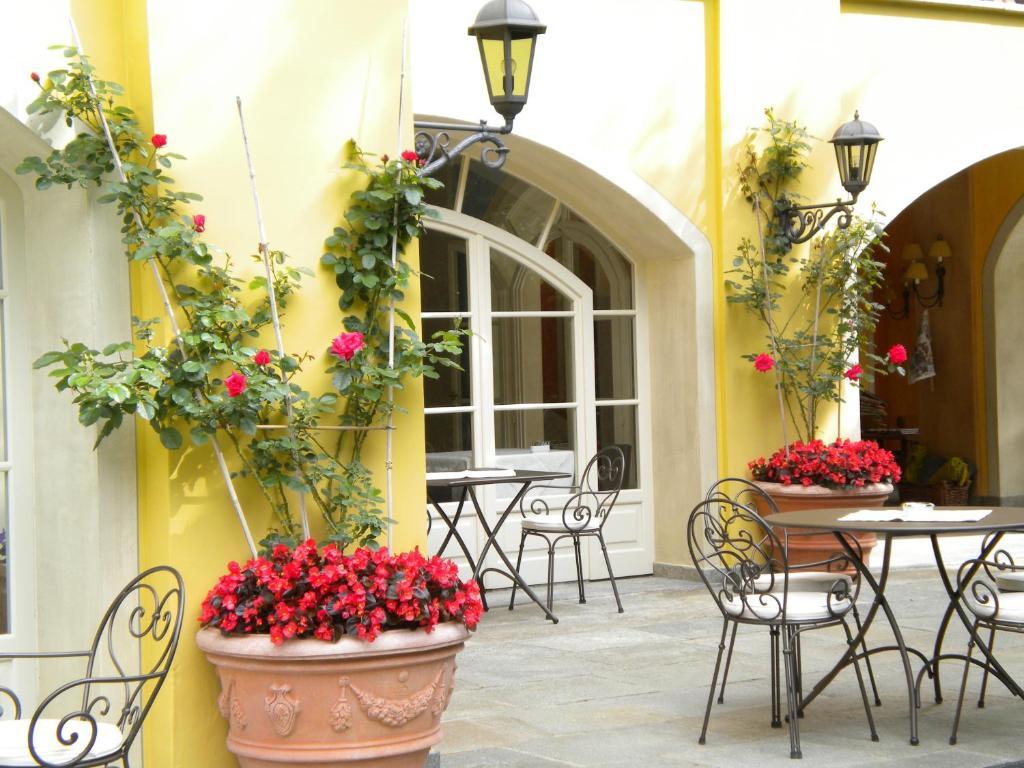 Villa Palmira Kinderfreies Hotel Канобио Екстериор снимка